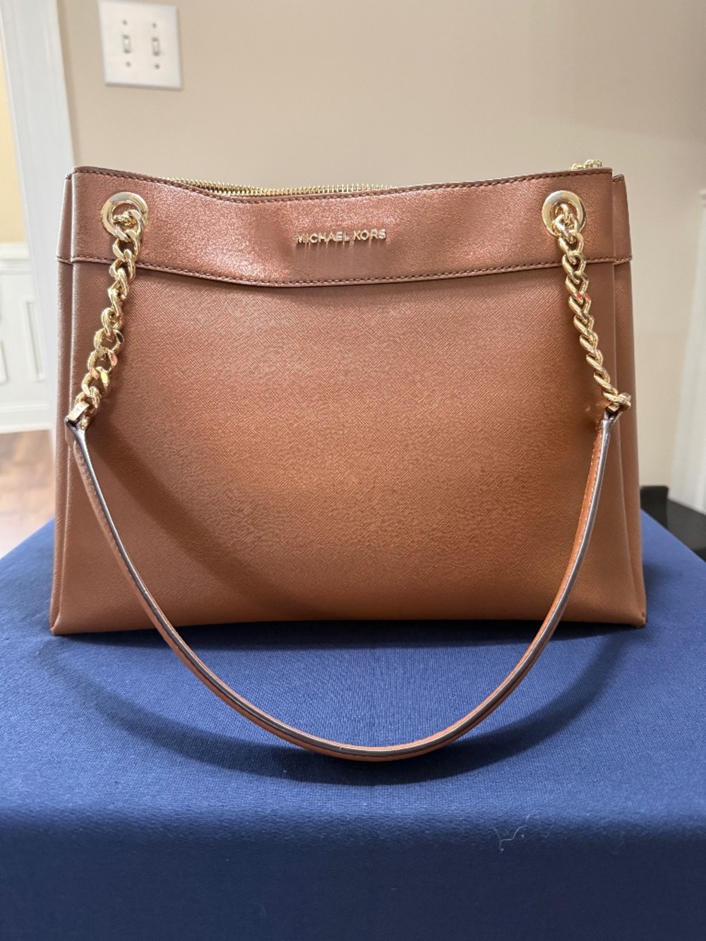 Michael kors medium purse